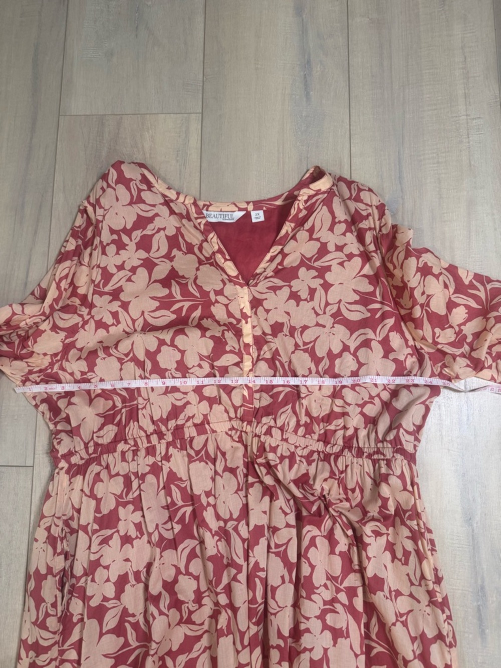 Beautiful by Lawrence Zarian Floral V-Neck Maxi Dress in Dusty Rose & Cream - Picture 3 of 5